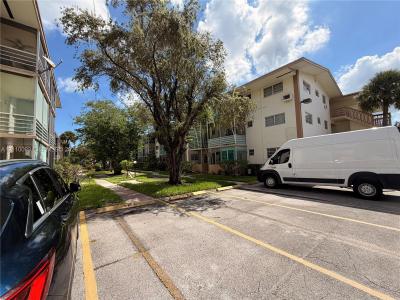 1395 NE 167th St 205, Miami, Флорида 33162, Соединенные Штаты