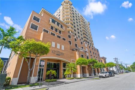 4242 NW 2 ST 1213, Miami, 佛罗里达州 33126, 美国