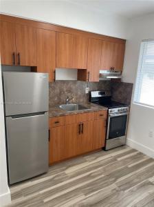 120 NE 55th St 3, Miami, فلوريدا 33137, الولايات المتحدة