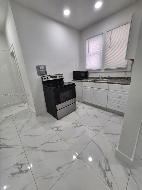 2144 SW 6th St 3, Miami, Flórida 33135, Estados Unidos