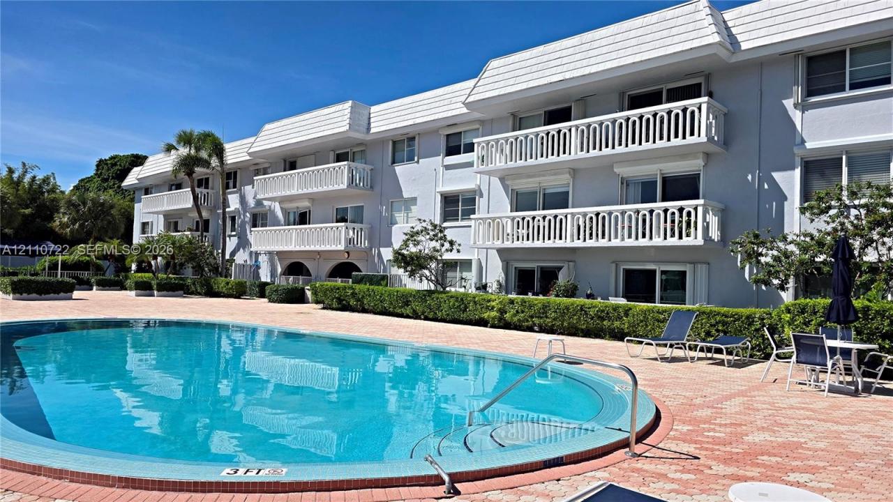 100 Edgewater Dr 115, Coral Gables, Floride 33133, États-Unis