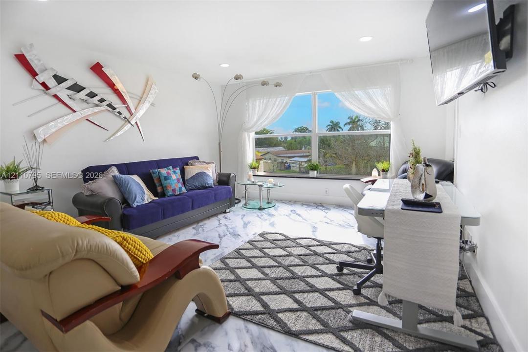 6570 Royal Palm Blvd 301J, Margate, Florida 33063, Stati Uniti