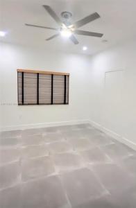 15677 SW 20 St B, Miami, Floryda 33185, USA