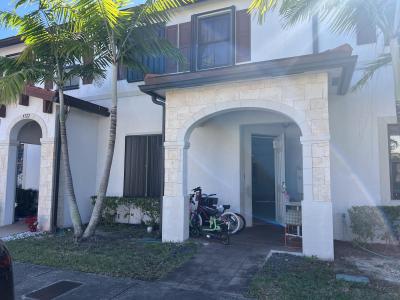 3376 W 105TH Terrace, Hialeah, فلوريدا 33018, الولايات المتحدة