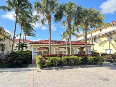 2062 NE 167th St 1, North Miami Beach, فلوريدا 33162, الولايات المتحدة