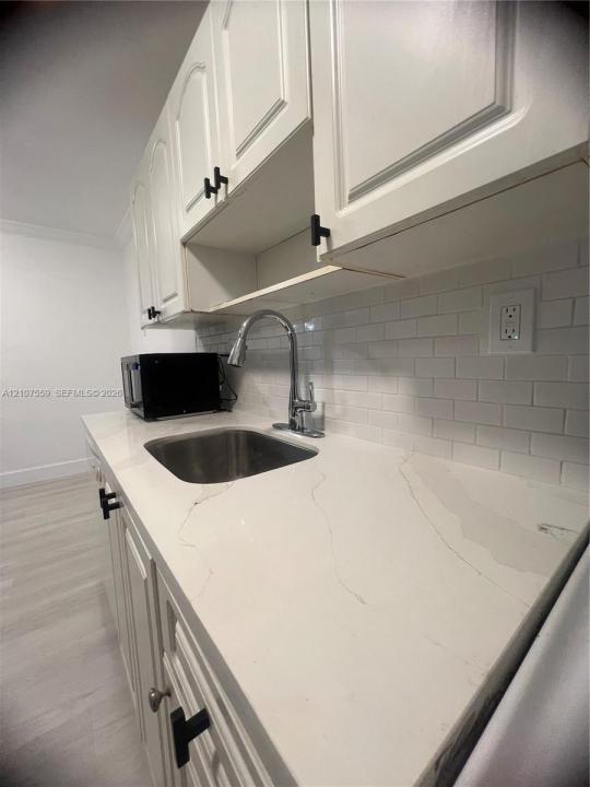 890 NW 45th Ave 2, Miami, Florida 33126, Estados Unidos