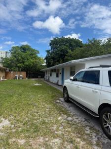 711 SW 7th Street 1-2, Pompano Beach, フロリダ 33060, アメリカ合衆国