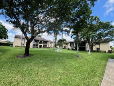 304 Pine Circle C-2, Greenacres, フロリダ 33463, アメリカ合衆国