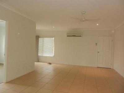 1/25 Salina Dr, Kelso, QLD 4815, Austrália