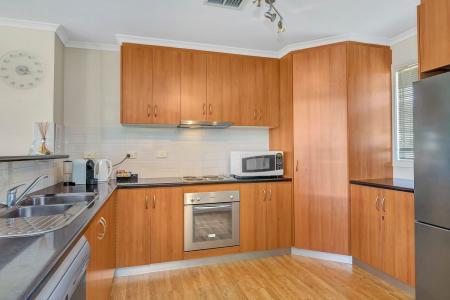 4 Thomas Street, Aldinga Beach, SA 5173, Australia