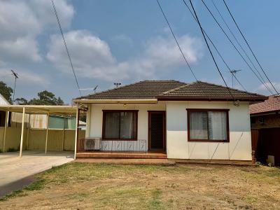 39 Barlow Crescent, Canley Heights, NSW 2166, Avustralya