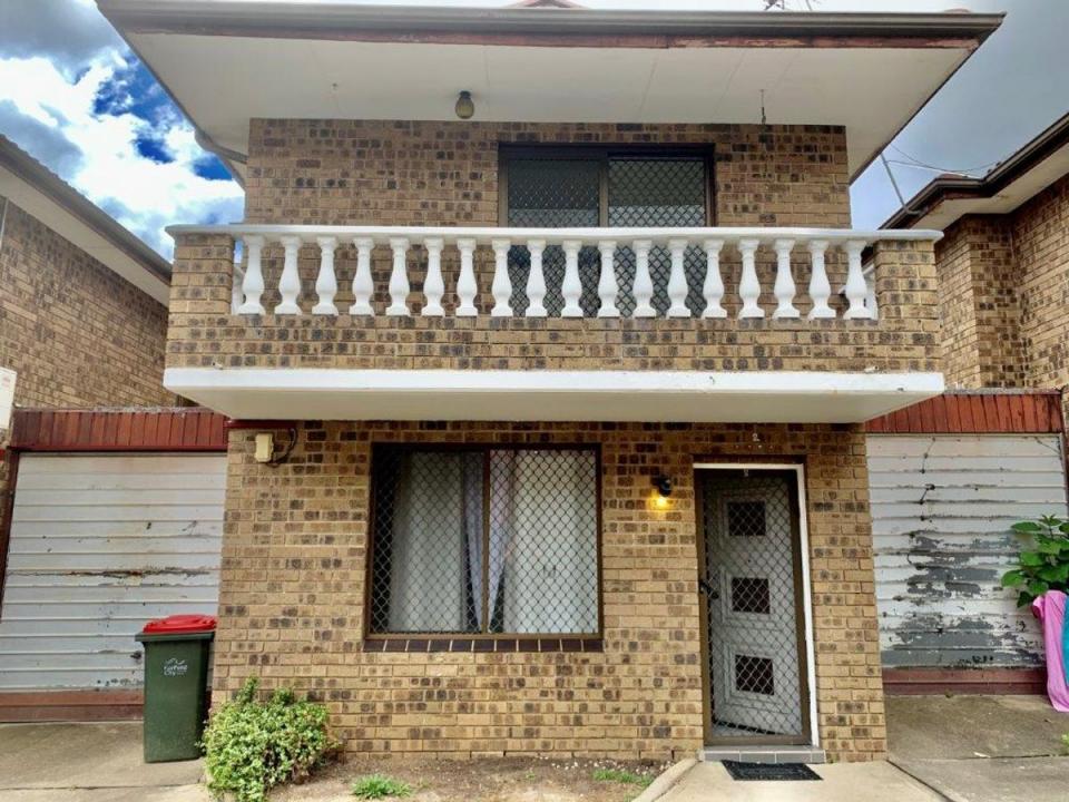 2/13 Gilbert Street, Cabramatta, NSW 2166, Austrália