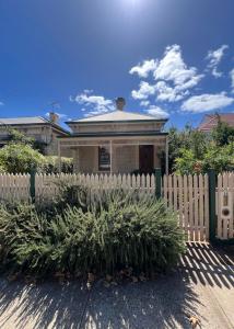 58 Gladstone Road, Mile End, SA 5031, Australia