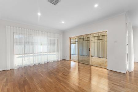 5 Clovelly Avenue, Glenelg North, SA 5045, Australia