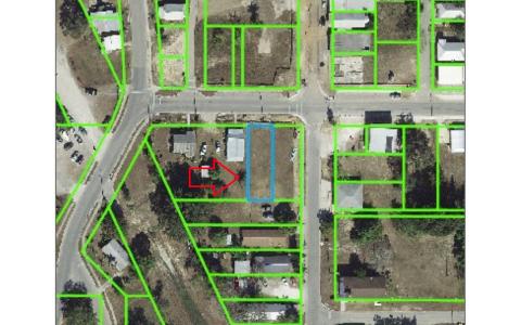 112 E HAL MCRAE BLVD, Avon Park, Florida 33825, USA