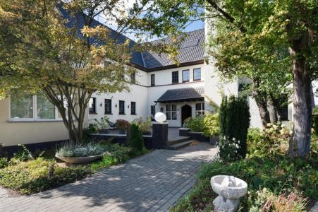 Brusselsesteenweg 100, Melle, בלגיה 