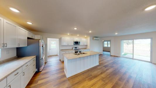 2504 S 32nd, Clear Lake, Iowa 50428, USA