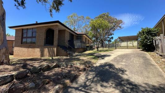 12 Cronulla Crescent, Woodbine, NSW 2560, Australia