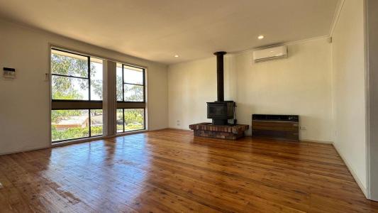 12 Cronulla Crescent, Woodbine, NSW 2560, أستراليا