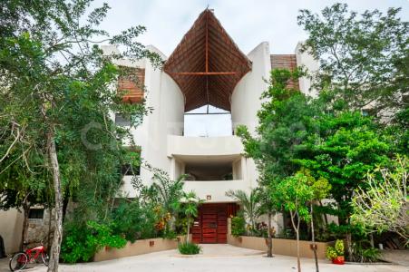 ALDEA ZAMA, CALLE CABAH ENTRE CABAH Y BALAM, TULUM, QUINTANA ROO. PRANA .,, Tulum, Quintana Roo 77760, Mexico