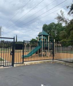 3547 Gold Coast, Stockton, 加州 95206, 美國