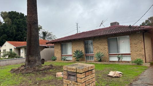 12 Menzies Place, Thornlie, WA 6108, オーストラリア