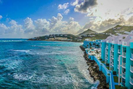 Oyster Pond Oceanfront Lighthouse Luxury Condos, Sint Maarten
