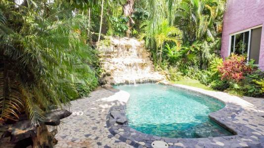 Josefa Ortiz Dominguez SM 307, MZ 224, LOTE 02, CALLE SOR JUANA INES DE LA CRUZ,, Cancún/Benito Juárez, Quintana Roo 77560, Mexico