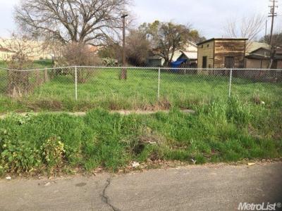 820 S SUTTER STREET, Stockton, California 95206, USA