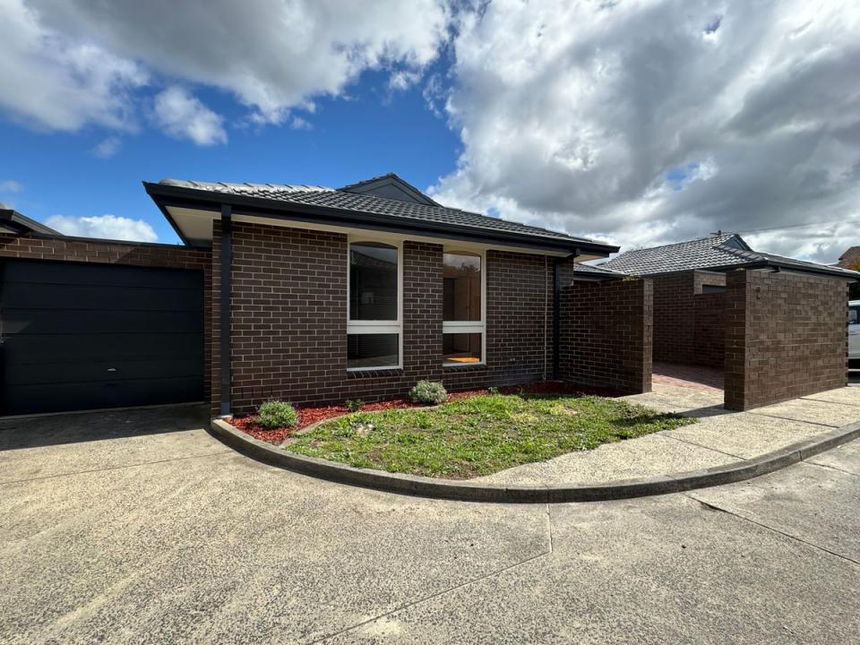 2/19 Rodd Street, Dandenong, VIC 3175, Australien