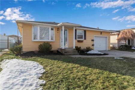 38 East Cavalier Drive, Cheektowaga, 纽约州 14227, 美国