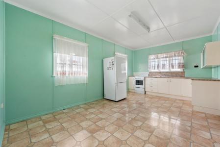 33 Hardiman Street, Woody Point, QLD 4019, 澳大利亚