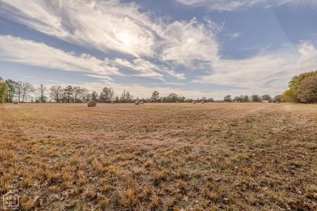 4108 House Drive, Jonesboro, Arkansas 72401, USA