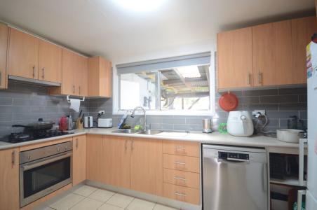 27 Oatlands Street, Wentworthville, NSW 2145, Australie