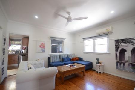 27 Oatlands Street, Wentworthville, NSW 2145, Australia