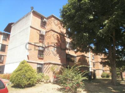 Urbanización Nueva Casarapa, Sector El Trapiche, Guarenas Edificio 12D, piso 2, Guarenas, Miranda 1220, Venezuela