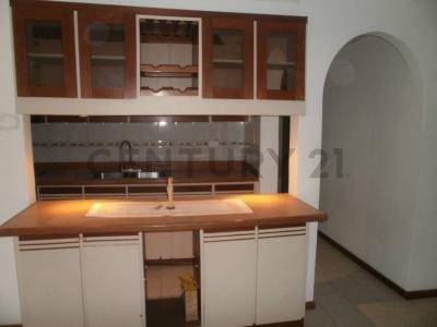Urbanización Nueva Casarapa, Sector El Trapiche, Guarenas Edificio 12D, piso 2, Guarenas, Miranda 1220, Venezuela