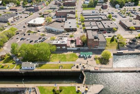 24 S 1st Street, Fulton, Nova Iorque 13069, Estados Unidos