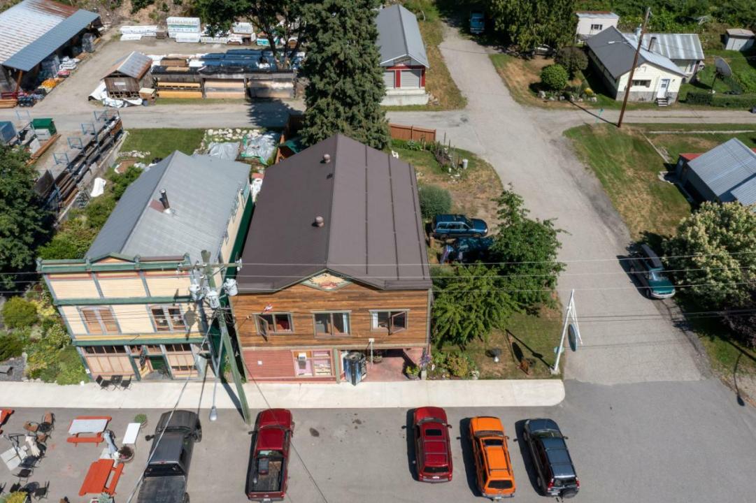 202 Lake Avenue, Silverton, 브리티시 컬럼비아주 V0G 2B0, 캐나다