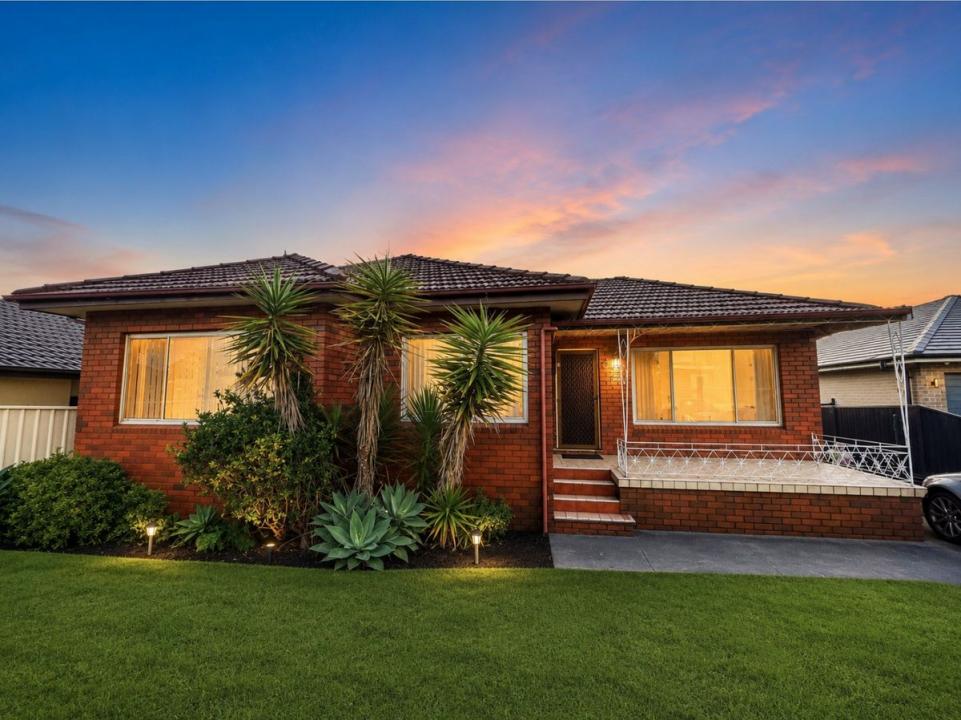 28 Pendle Way, Pendle Hill, NSW 2145, 오스트레일리아