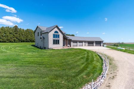 11840 County 5 -, Mayville, Minnesota 55921, USA