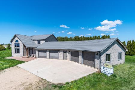11840 County 5 -, Mayville, Minnesota 55921, USA