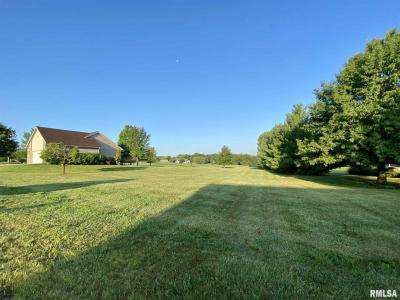 000 WOODLAND TRAIL Trail, Macomb, Illinois 61455, Stati Uniti