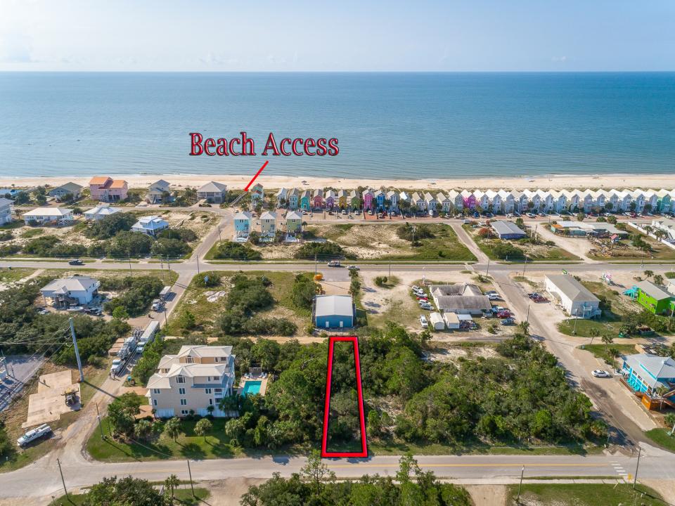 228 E Pine Ave, St. George Island, 佛罗里达州 32328, 美国