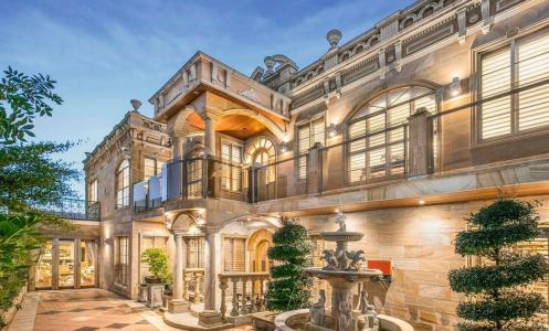 8 Scott Avenue, Clayton South, VIC 3169, Australia