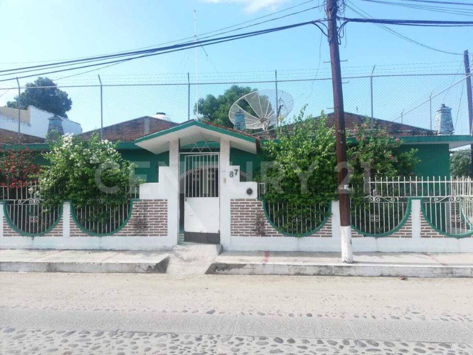 Single Family House For Sale, Constantino Villaseñor 87, Manzanillo