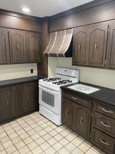 15 Whittemore , 15, Medford, ماساتشوستس 02155, الولايات المتحدة
