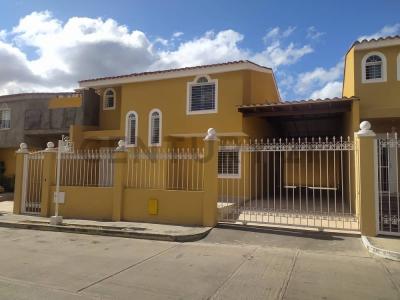 residencia Vista Linda cerca del banco venezuela S/N, Charallave, Miranda 00001, Venezuela