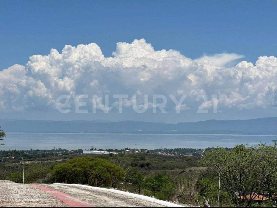 Paseo del Arroyo Lote 76,, Chapala, Jalisco 45900, México