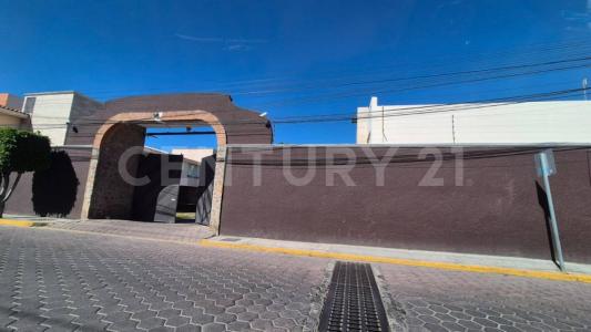 Renta casa amueblada zona UDLAP . fraccionamiento Atzala .,, San Andrés Cholula, Puebla 72761, Mexico